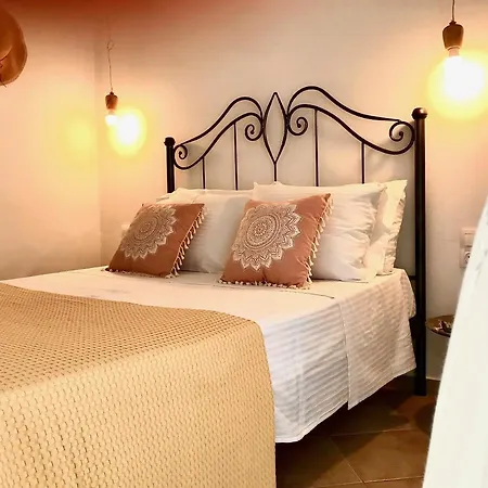 בית נופש Unique Anoi House - In The Heart Of Village
