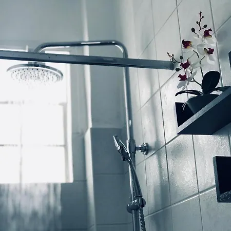 Unique Anoi House - In The Heart Of Village بيت للعطل سكيروس