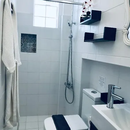 בית נופש Unique Anoi House - In The Heart Of Village *